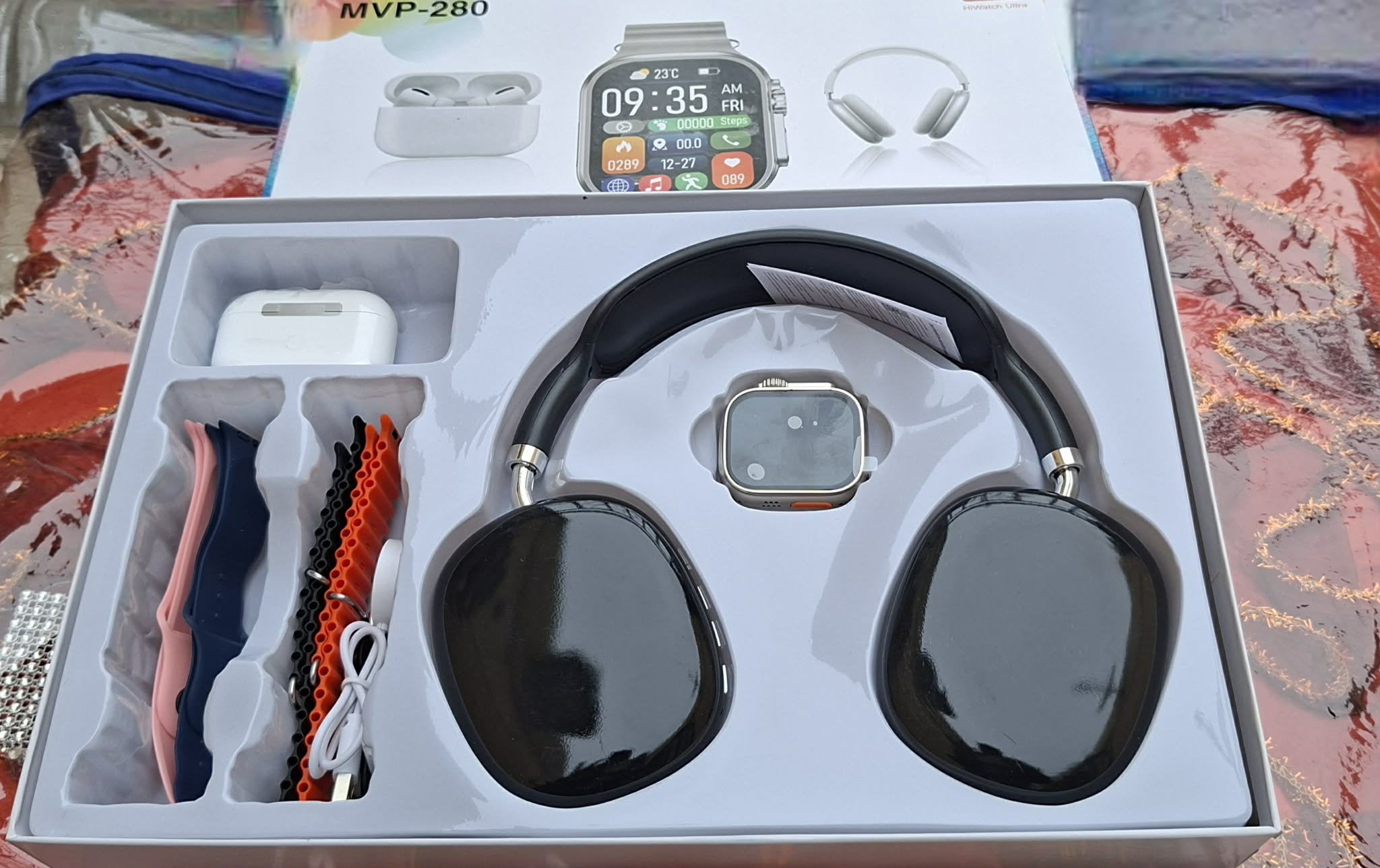 👉 Pack Tech Pro 5-en-1 – ساعة ذكية + سماعات + كاسك